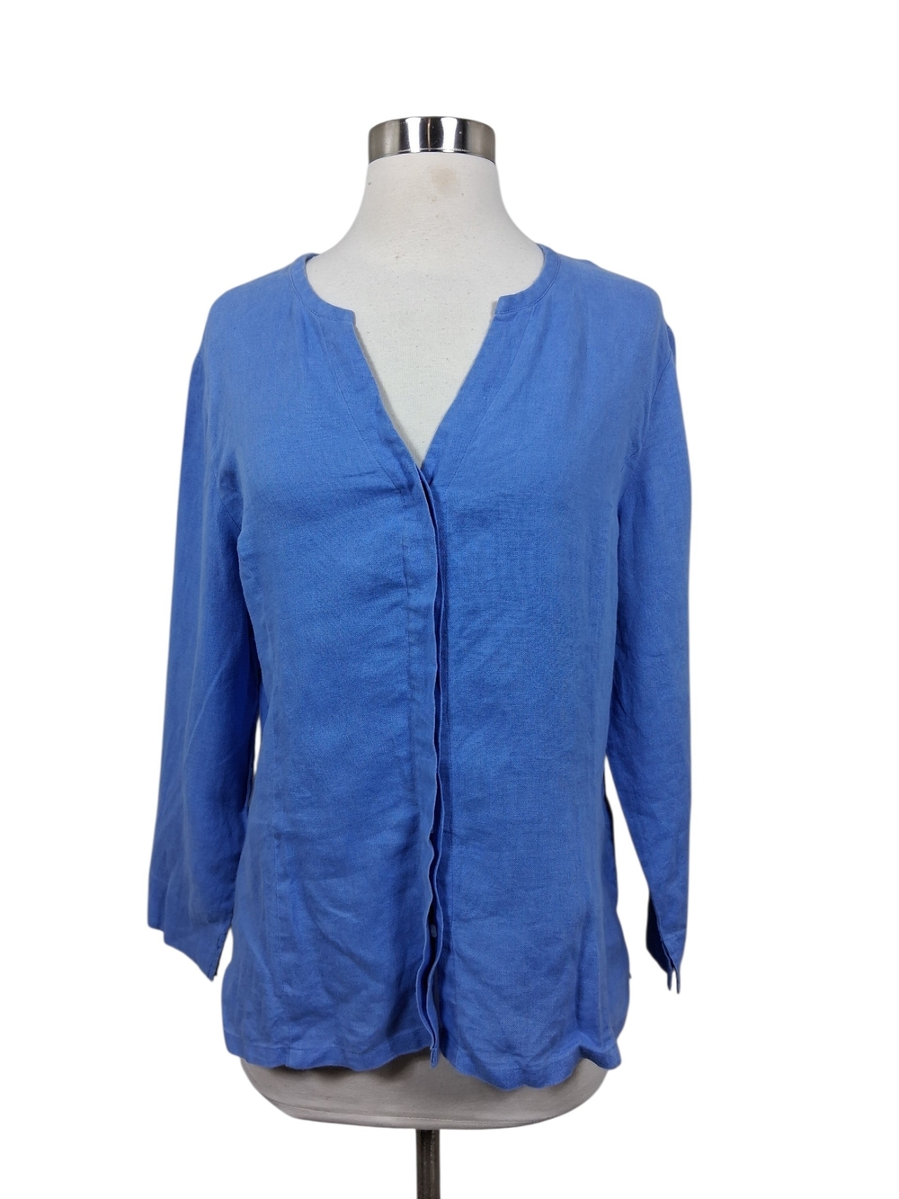 Talbots Light Blue Linen Minimalist Women's Lightweight V-Neck Button Top 12
